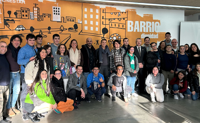 Posado de la inmersión del alumnado de FEVIDA en la Residencia Universitaria Flora Tristán