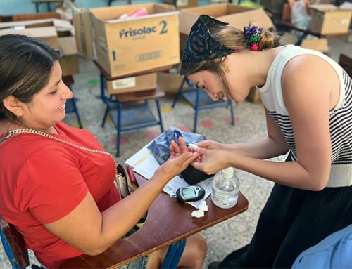 La atención sanitaria del programa con Manos Unidas en Quezaltepeque